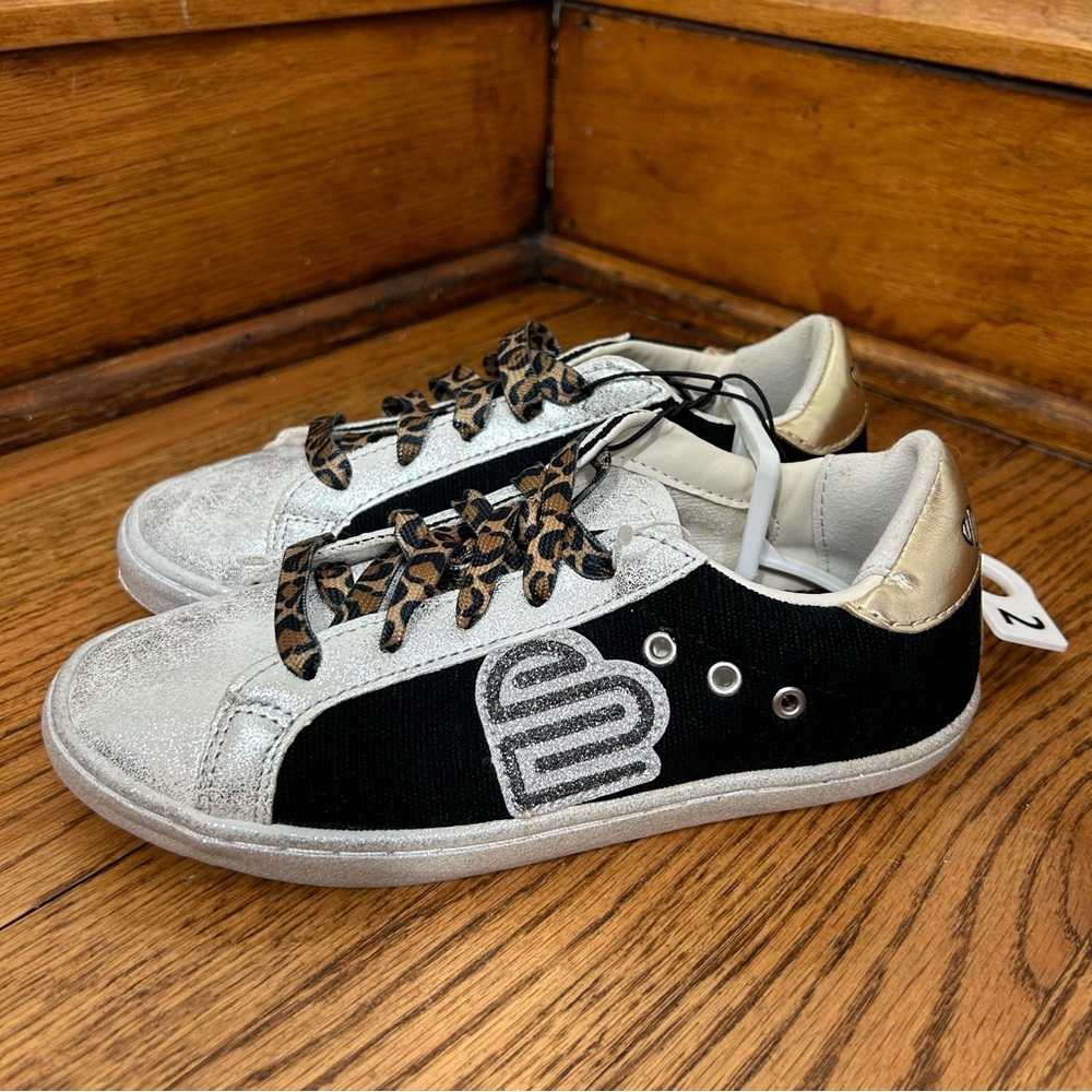 JUSTICE SPORTS Black & Silver Cheetah Lace Up Low Tops NWT Size 2